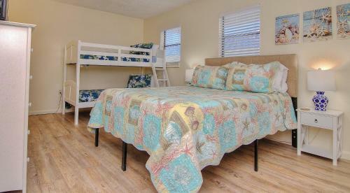 Seashell By Teeming Vacation Rentals