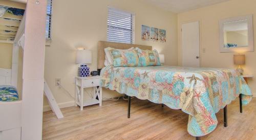Seashell By Teeming Vacation Rentals