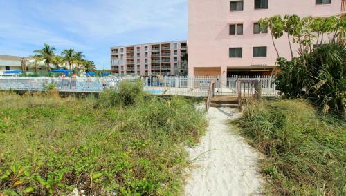 Reef Club By Teeming Vacation Rentals
