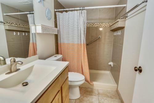 Pelican Pointe Spacious Updated Beachfront With Double Balcony