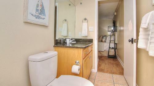 Holiday Villas III By Teeming Vacation Rentals