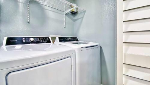 Water View By Teeming Vacation Rentals