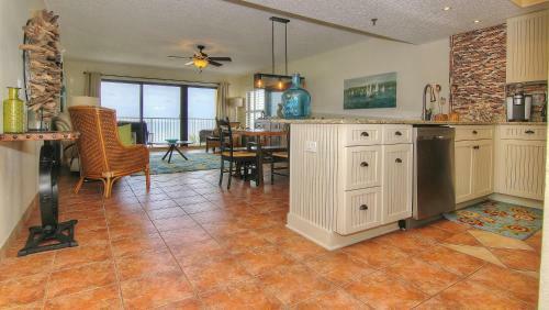 The Pointe 104 By Teeming Vacation Rentals