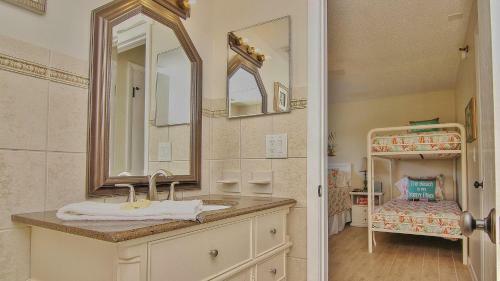 The Pointe 104 By Teeming Vacation Rentals