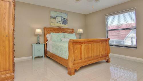 Sea Club By Teeming Vacation Rentals