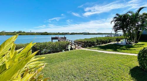 Sea Club By Teeming Vacation Rentals