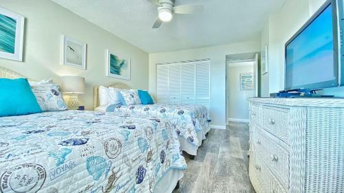 Sand Castle II By Teeming Vacatin Rentals