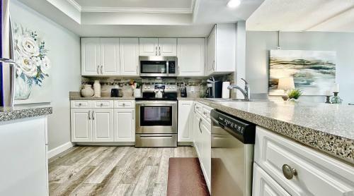 Sand Castle II By Teeming Vacatin Rentals