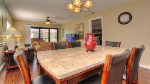 Sand Castle North 201 By Teeming Vacation Rentals
