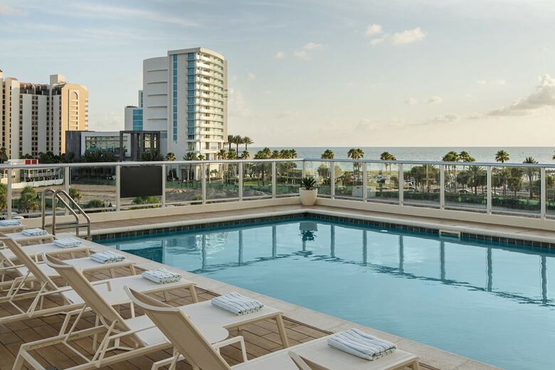 AC Hotel By Marriott Clearwater Beach