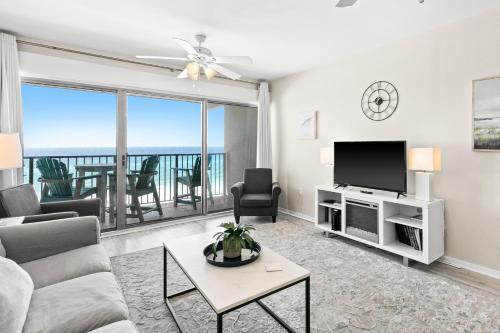 Emerald Towers West 5002
