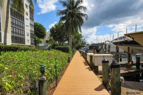 Hibiscus Pointe 314 By Kathy Nesbit Vacations
