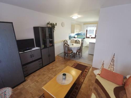 Apartments ?tros