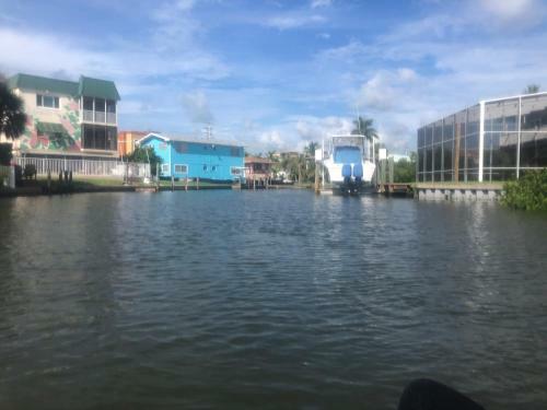 Apartamento 4 Beach Access, Close To Time's Square, On Water