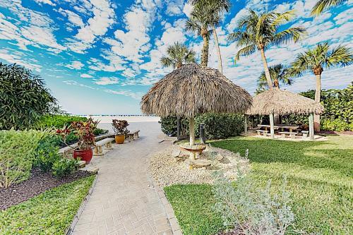Pointe Estero 804