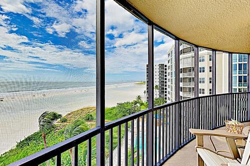 Pointe Estero 804