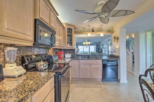 Apartamento Oceanfront Jensen Beach Condo - Golf Nearby!