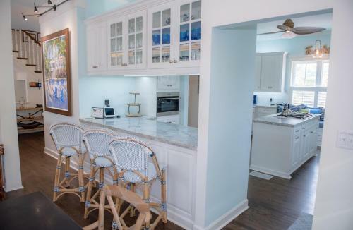 Pineapple Beach By Florida Keys Luxury Rentals