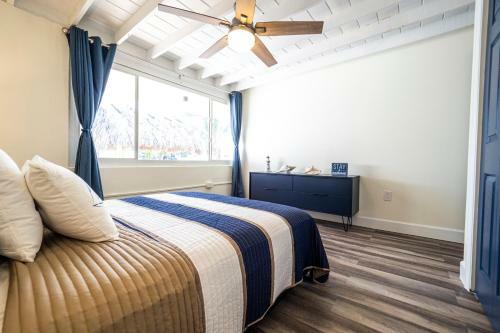 Newly Renovated 3br2ba Duplex With Private Dock