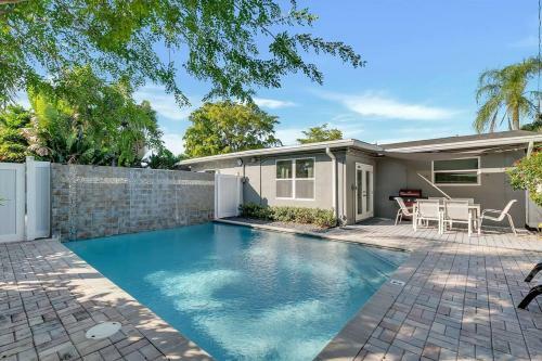 Wilton Manors Cottage 4 Bd 4 Bth W/2 Private Pools