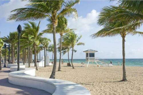 Swaying Palm Beach House