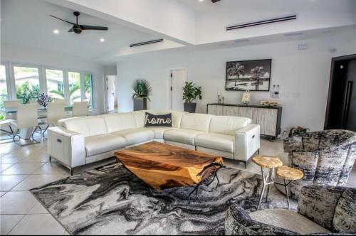 Swaying Palm Beach House