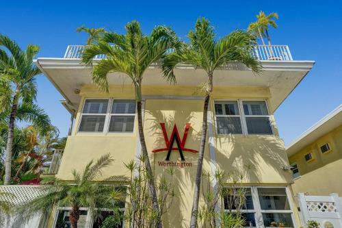 Hotel The Worthington Resorts - Men Only
