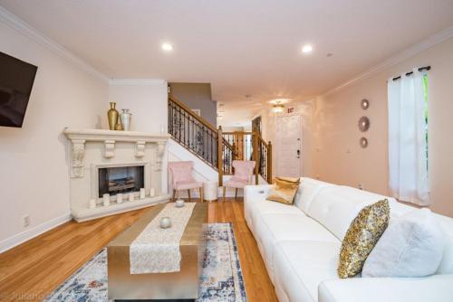 Las Olas Maison de Ville Townhouse
