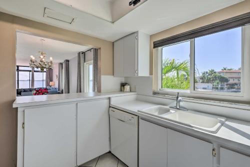 Apartamento Bayfront Holmes Beach Condo With Resort Perks!