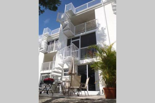 Licensed Mgr - 3/3.5 Modern Villa - Key Largo's Premier Oceanfront Resort And Marina!