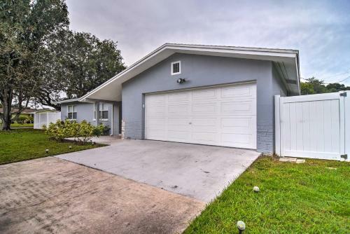 Updated Largo Home With Private Pool And Lanai!