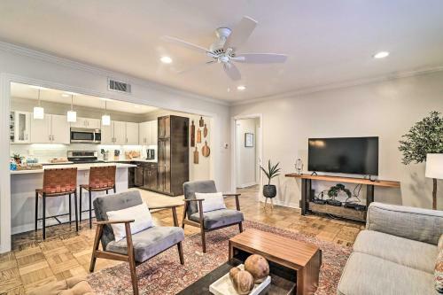 Mid-century Modern Escape In Central Lakeland