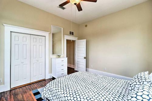 Airy Apartment In Historic Springfield