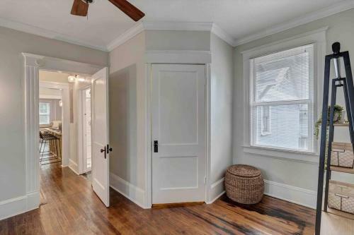 Apartamento Elegant & Spacious Home - 2 Blocks From 5 Points!