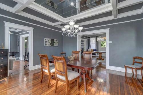 Luxurious Mansion In Historic Springfield!!!