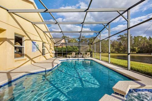 Sunny Lake View Villa