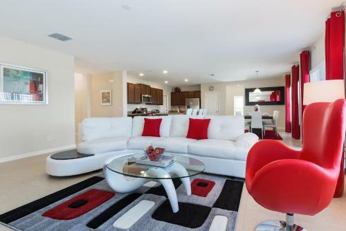 Villa 5 Bed Home At Marbella 125