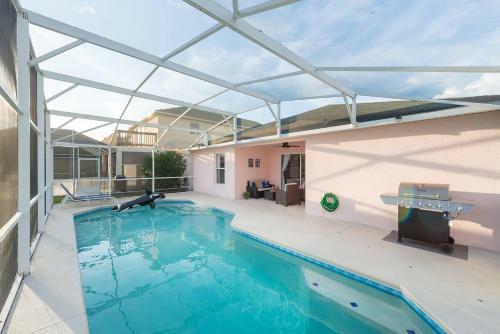Lake View Pool Home