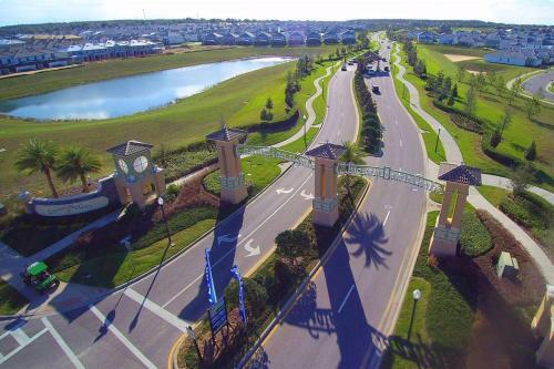 Villa Disney-champions Gate Resorts 8br/5baths/pool/spa