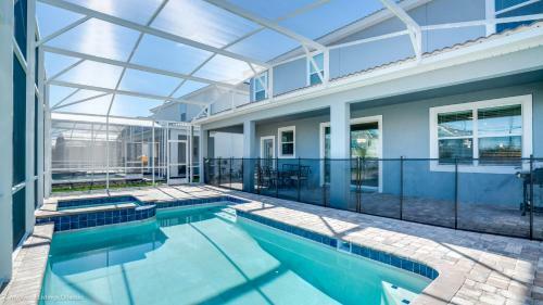 Villa Disney-champions Gate Resorts 8br/5baths/pool/spa