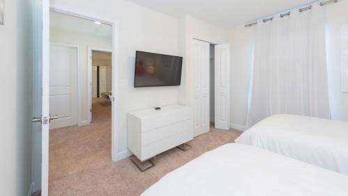 Champions Gate Grand Escape - Six Bedroom Home