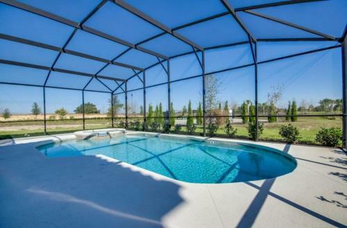Terrace Ridge Offer Free Pool Cabanas