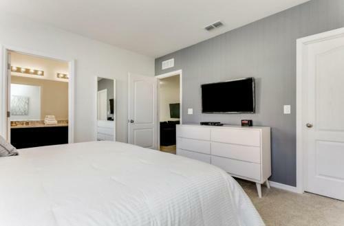 A Mickey Hug Pool Home Sleep 14 Next To Disney