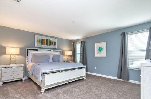 Magnificent Pool Home In Champion Gates