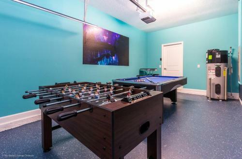 Magnificent Pool Home In Champion Gates