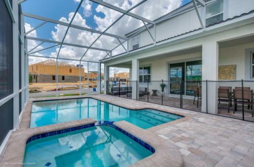Champion Gates 8bed Cinema Room