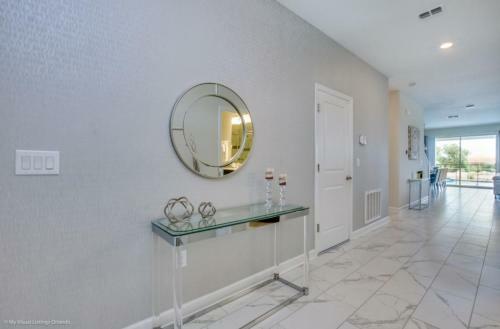 Champion Gates 8bed Cinema Room