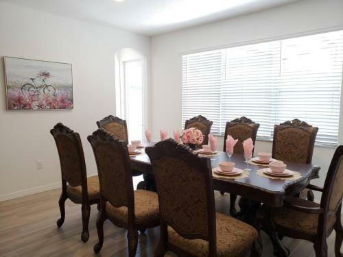 G7017-new Disney Vacation House