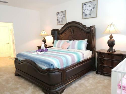 G7017-new Disney Vacation House