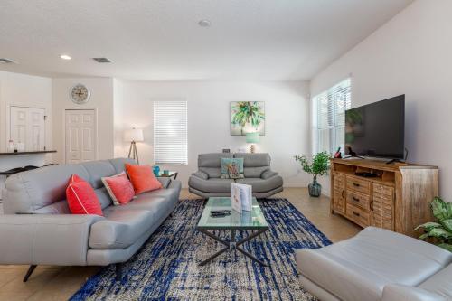 Villa 324 Watersong - 4 Bed Pool Home